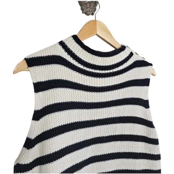 Loft stripe Funnel Neck navy and white knit sleeveless sweater top - Picture 4 of 10